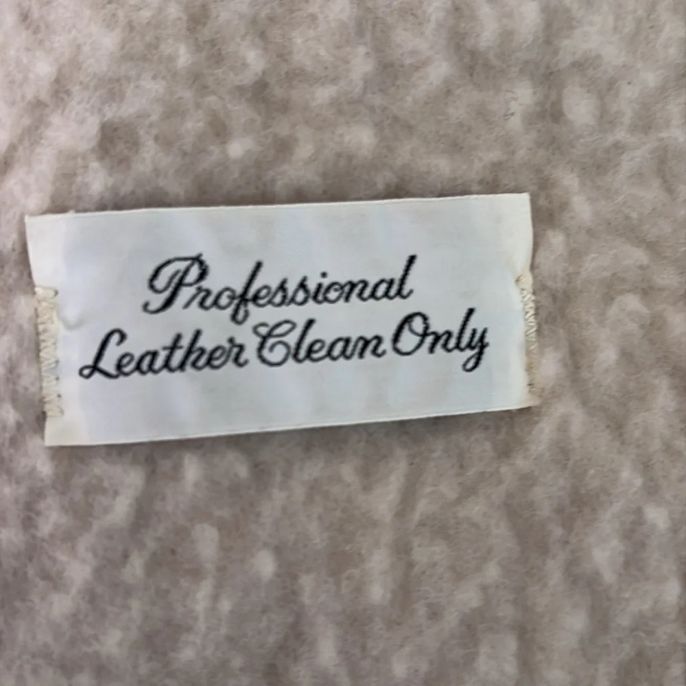 Vintage Sears ‘The Leather Shop’ Brown Suede Shearling-Lined Men's Vest. Size L